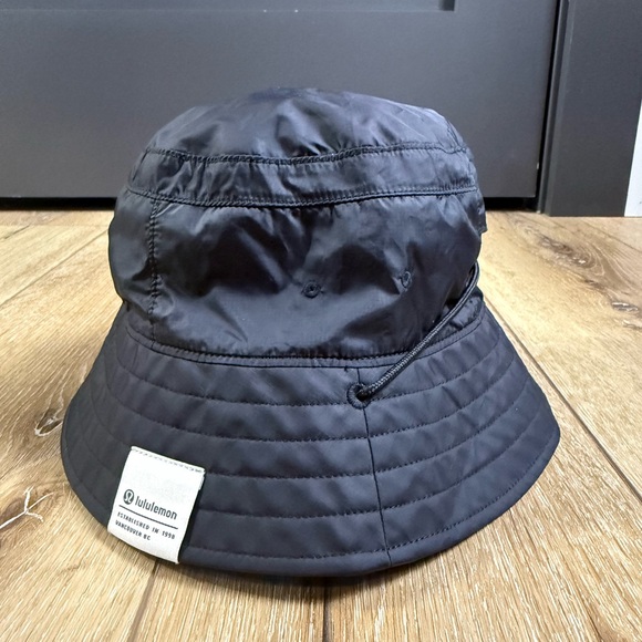 Lululemon Patch Logo Black Bucket Hat M/L - Picture 3 of 8